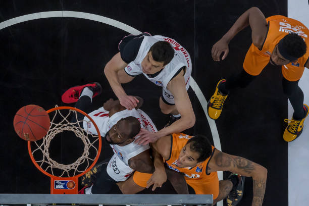 萨拉赫的巅 萨拉赫的巅